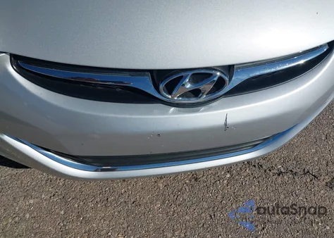 2013 Hyundai Elantra Gls z USA, uszkodzony, nr VIN KMHDH4AE8DU019336